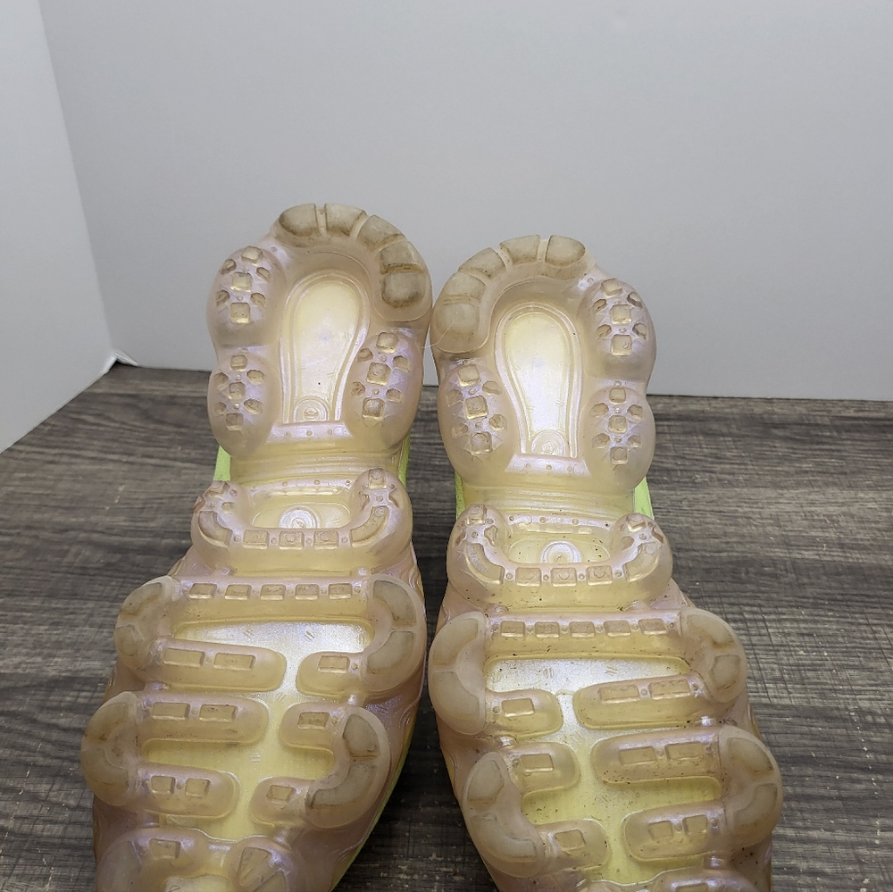 Nike Air VaporMax 2019 SE Womens Size 8 Green Athletic Running Shoes Sneakers - Picture 8 of 10